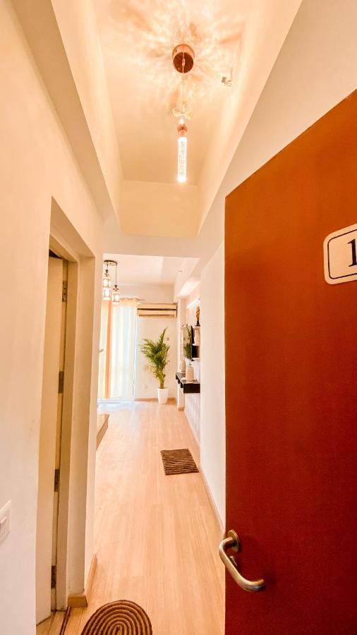 Apartment Aashiyana Homestead Dlf My Pad *